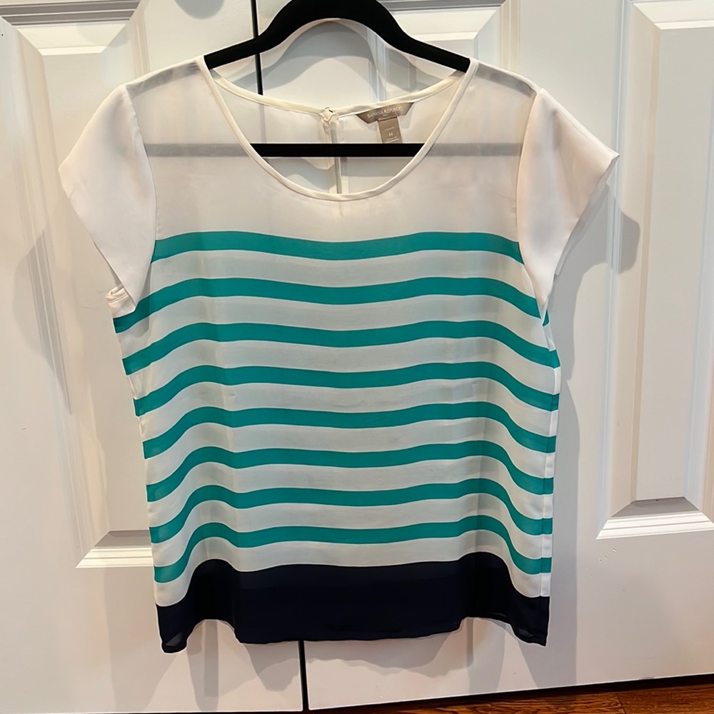 Banana Republic blouse size M